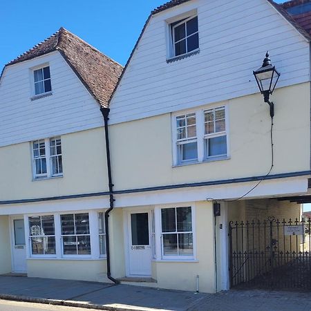 Villa Milton House Sittingbourne Esterno foto
